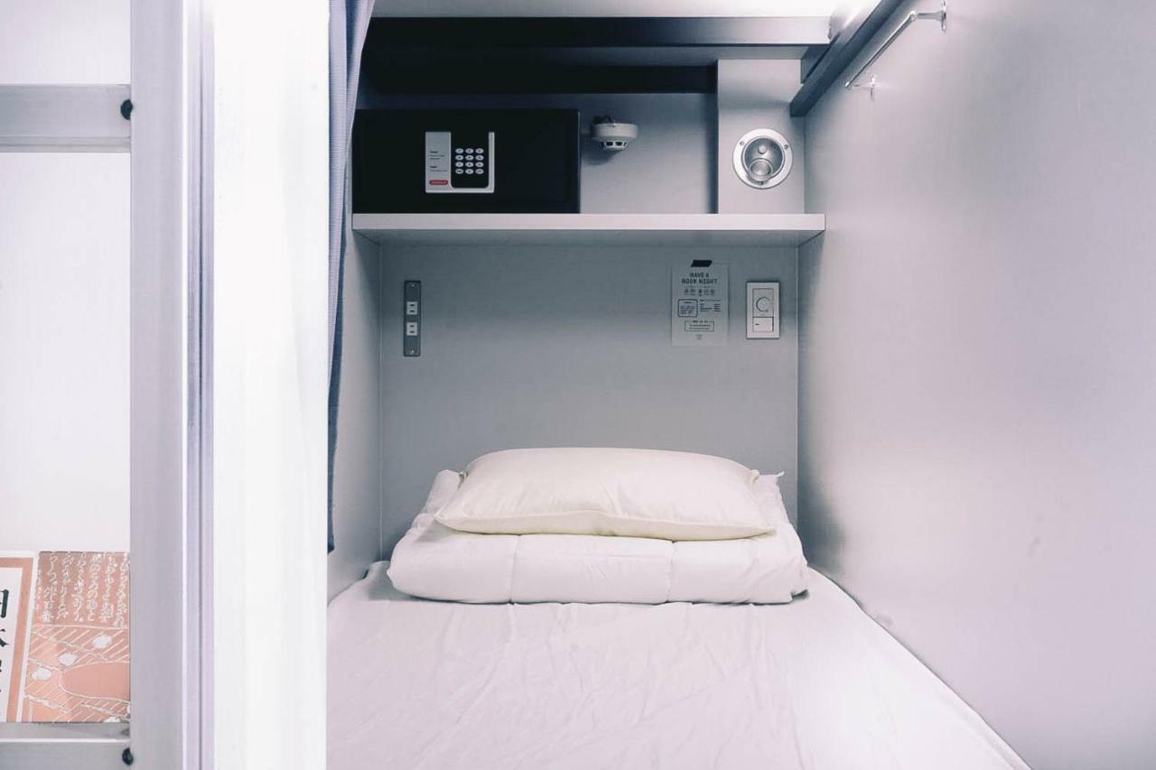 บุ๊ค แอนด์ เบด โตเกียว ชินไซบาชิ Hostel โอซาก้า ภายนอก รูปภาพ